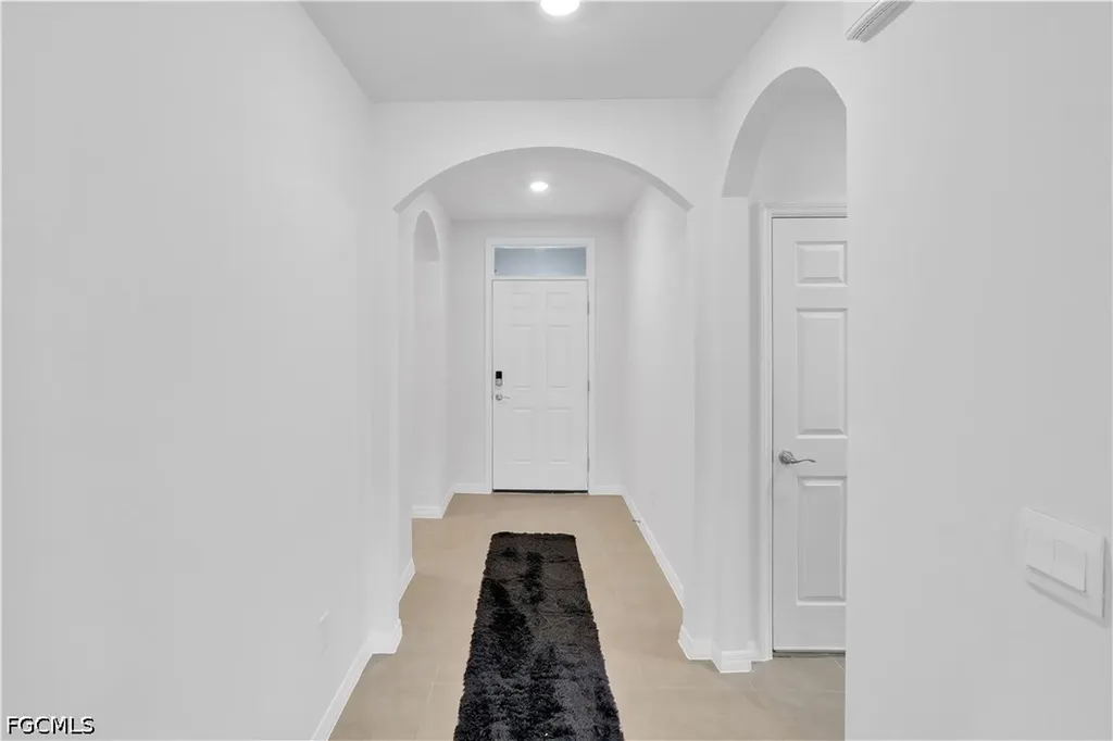 511 SW 26th Avenue Cape Coral FL 33991