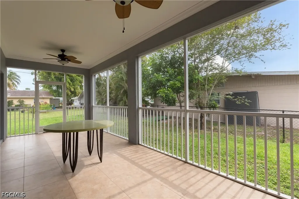 2360 Burton Avenue Fort Myers FL 33907