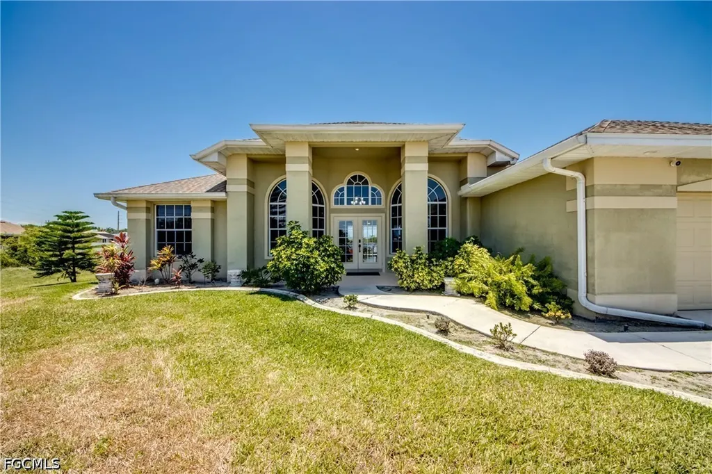 2319 NE 19th Street Cape Coral FL 33909