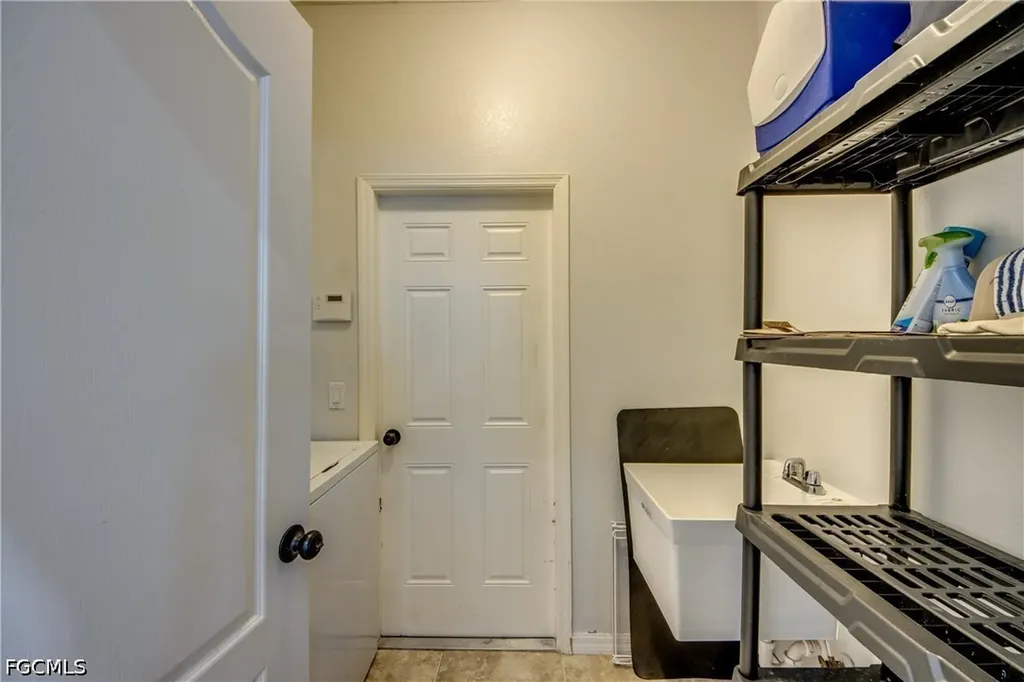 2319 NE 19th Street Cape Coral FL 33909