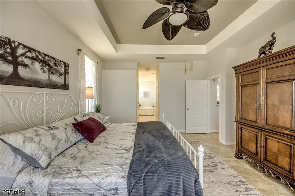 2319 NE 19th Street Cape Coral FL 33909