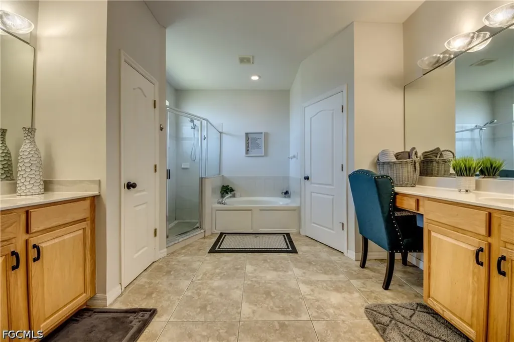2319 NE 19th Street Cape Coral FL 33909