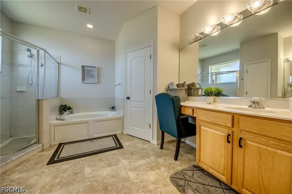 2319 NE 19th Street Cape Coral FL 33909