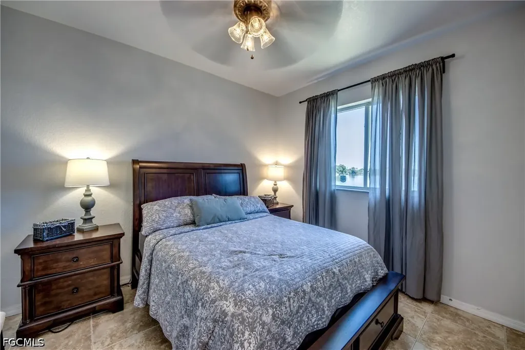 2319 NE 19th Street Cape Coral FL 33909