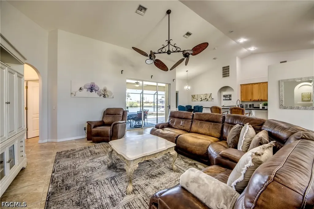 2319 NE 19th Street Cape Coral FL 33909