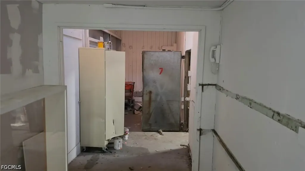 3366 Cleveland Avenue Fort Myers FL 33901