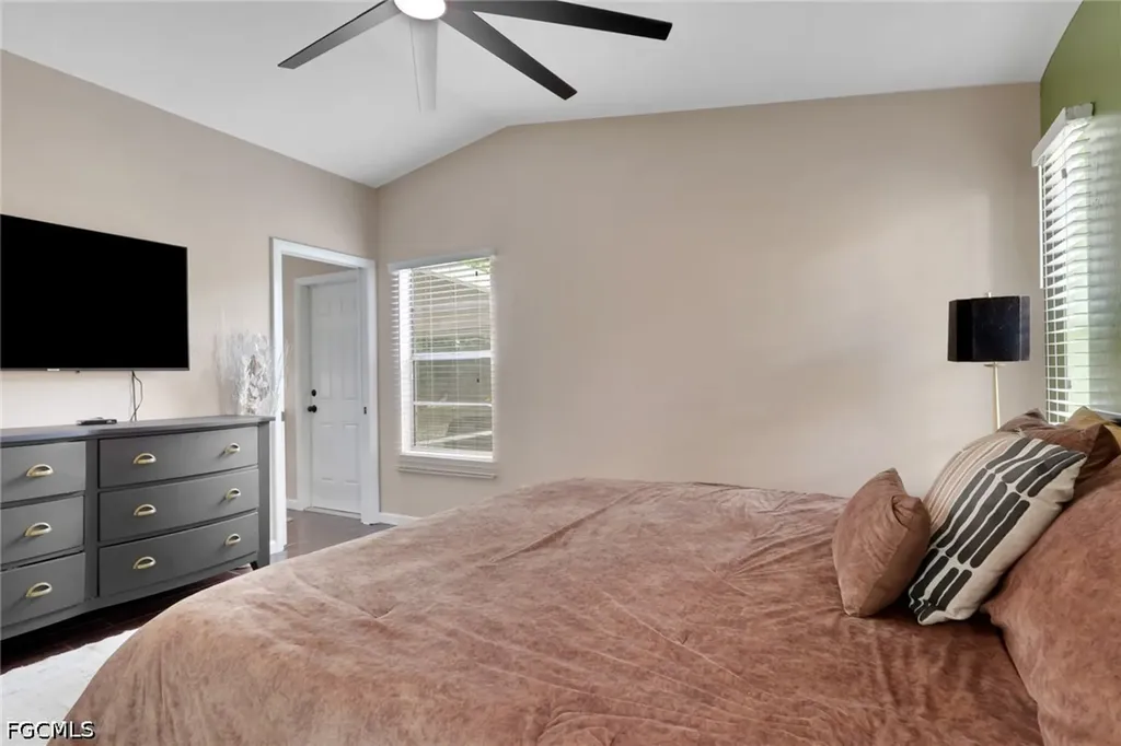 621 SW 29th Terrace Cape Coral FL 33914