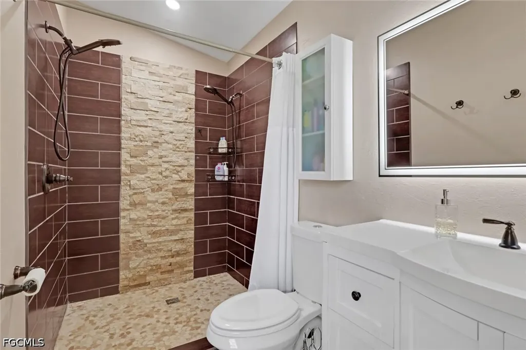 621 SW 29th Terrace Cape Coral FL 33914