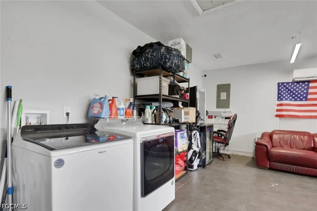 621 SW 29th Terrace Cape Coral FL 33914