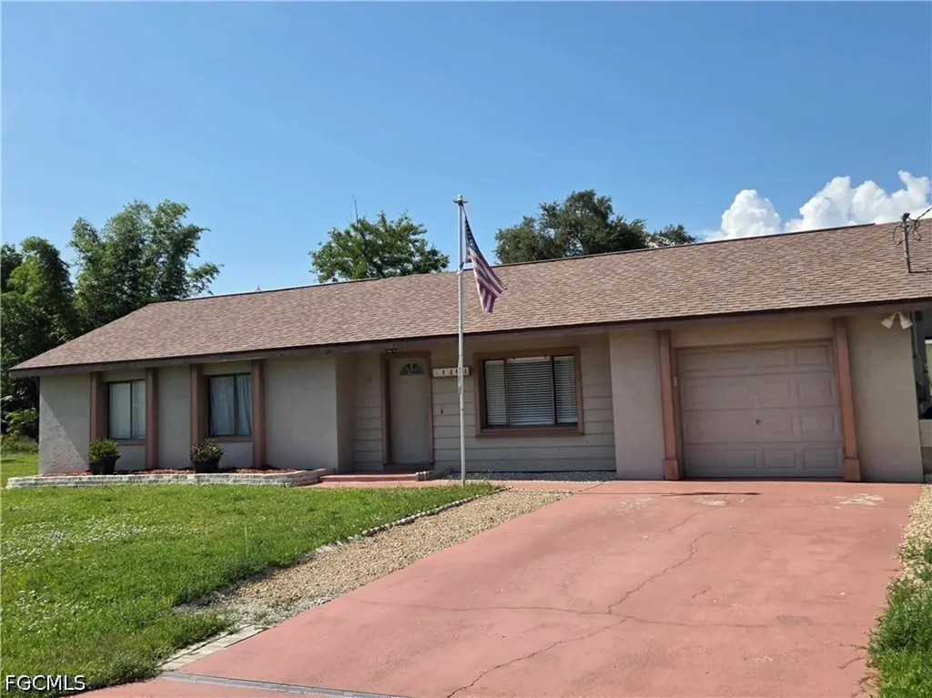 1204 SE 15th Street Cape Coral FL 33990
