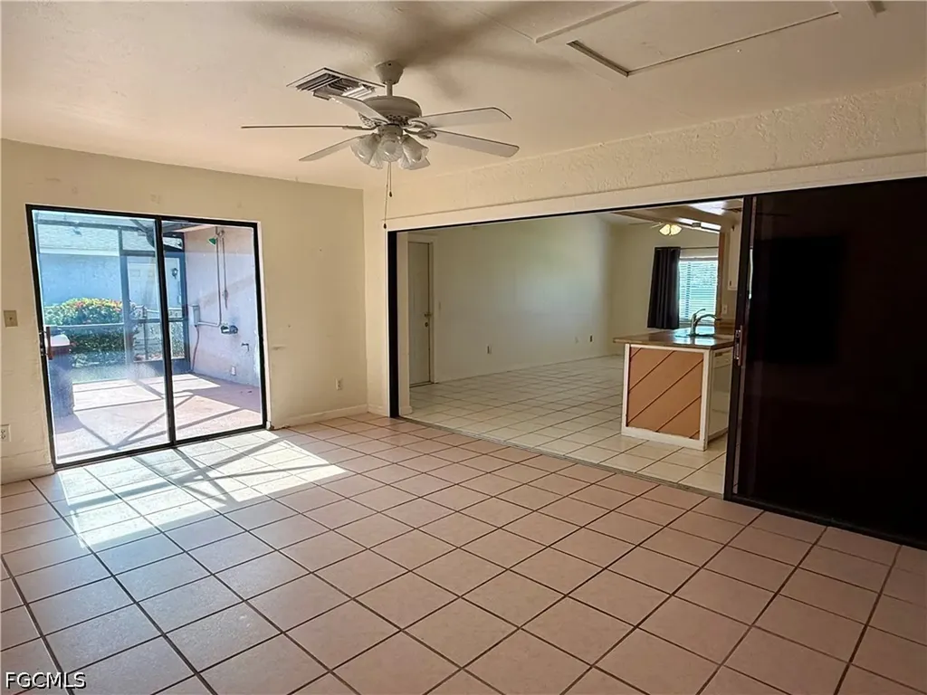 1204 SE 15th Street Cape Coral FL 33990