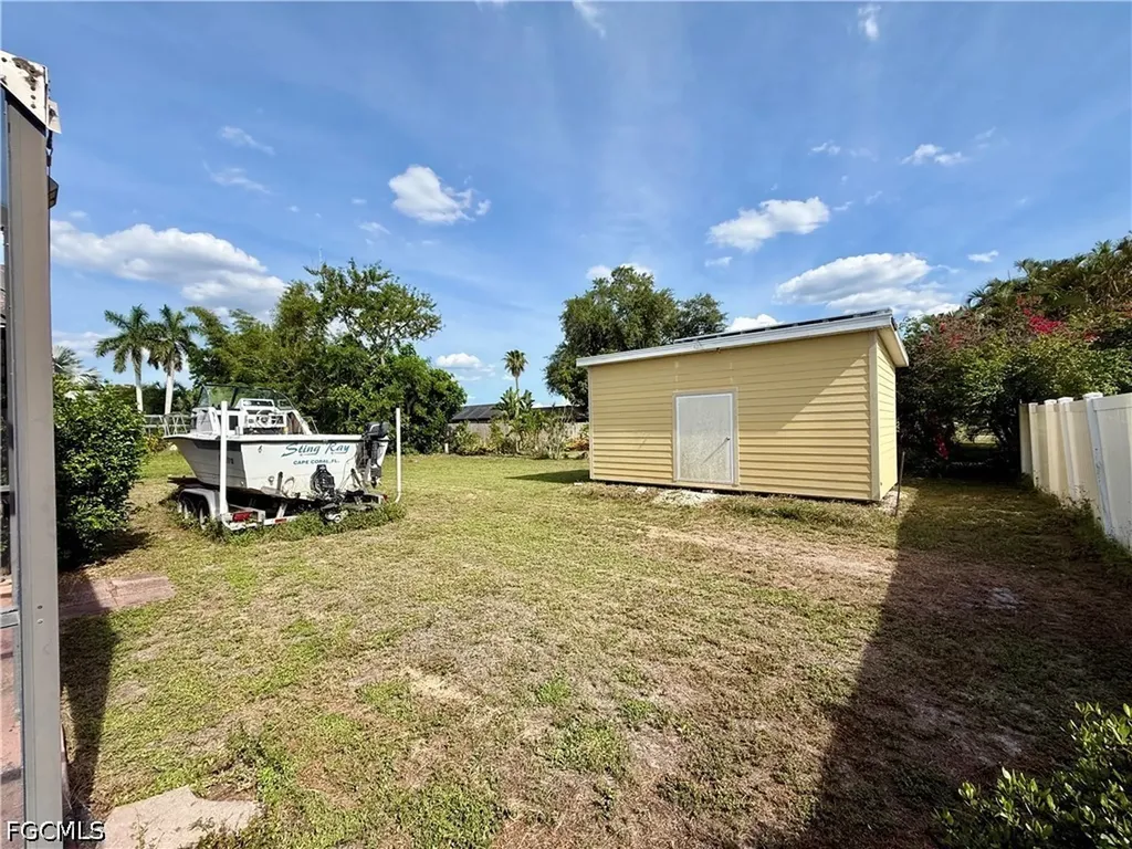 1204 SE 15th Street Cape Coral FL 33990