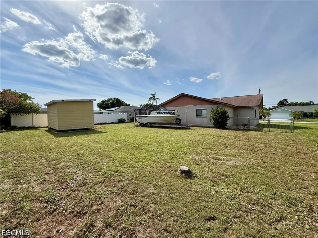 1204 SE 15th Street Cape Coral FL 33990