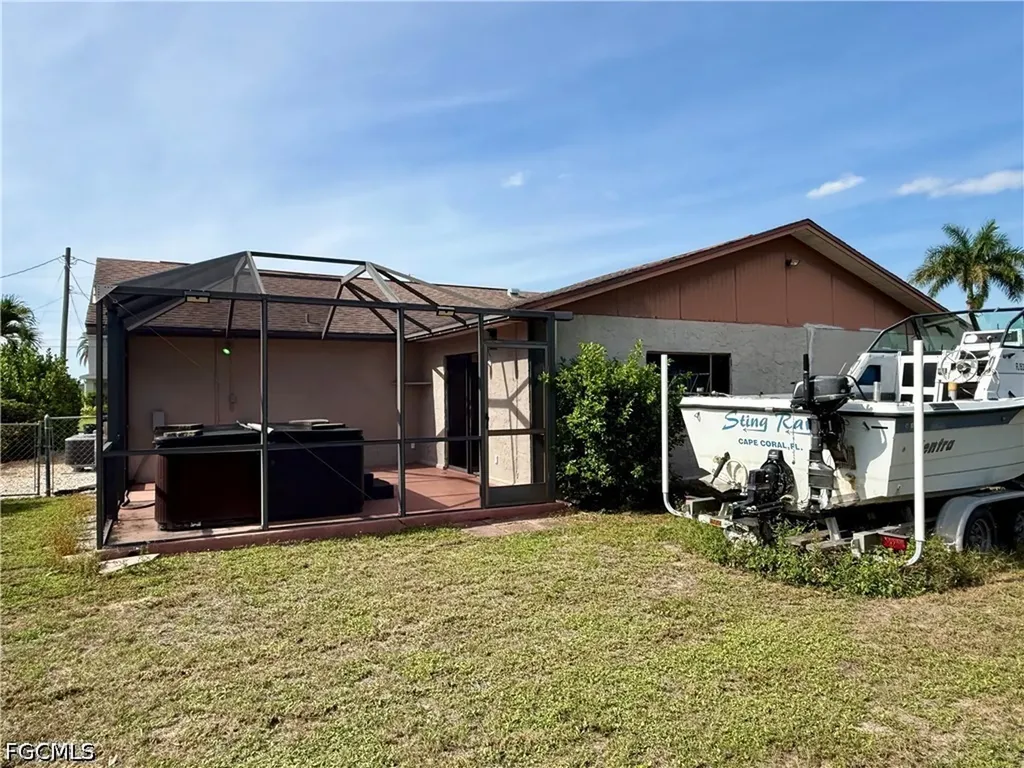 1204 SE 15th Street Cape Coral FL 33990