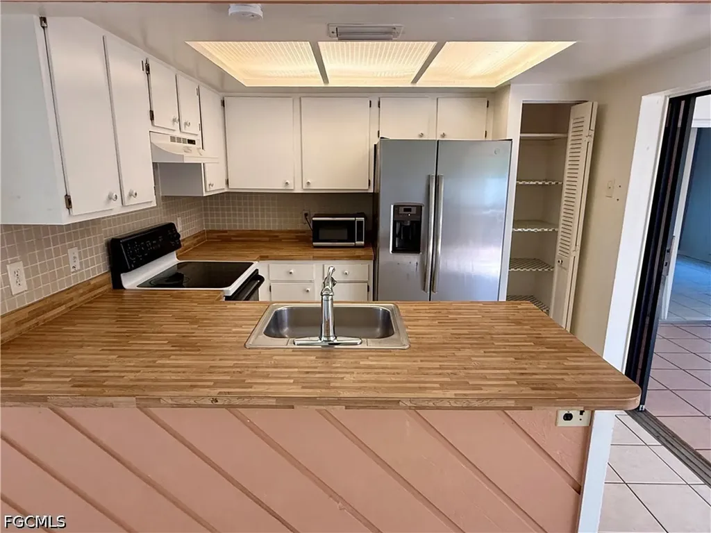 1204 SE 15th Street Cape Coral FL 33990
