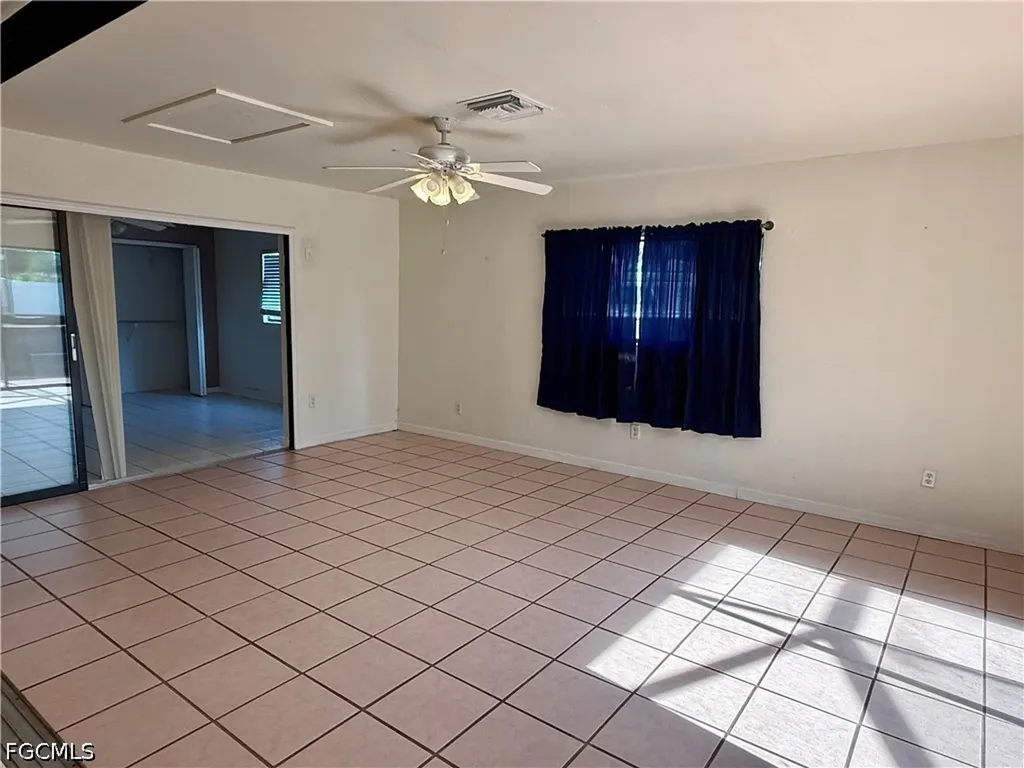 1204 SE 15th Street Cape Coral FL 33990