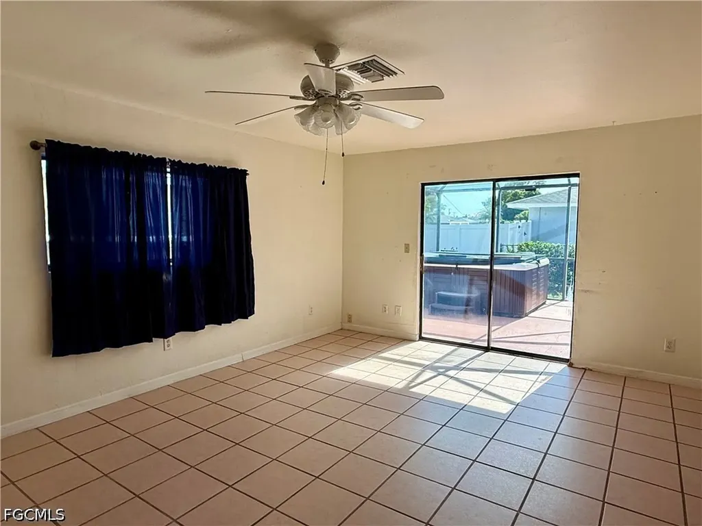 1204 SE 15th Street Cape Coral FL 33990