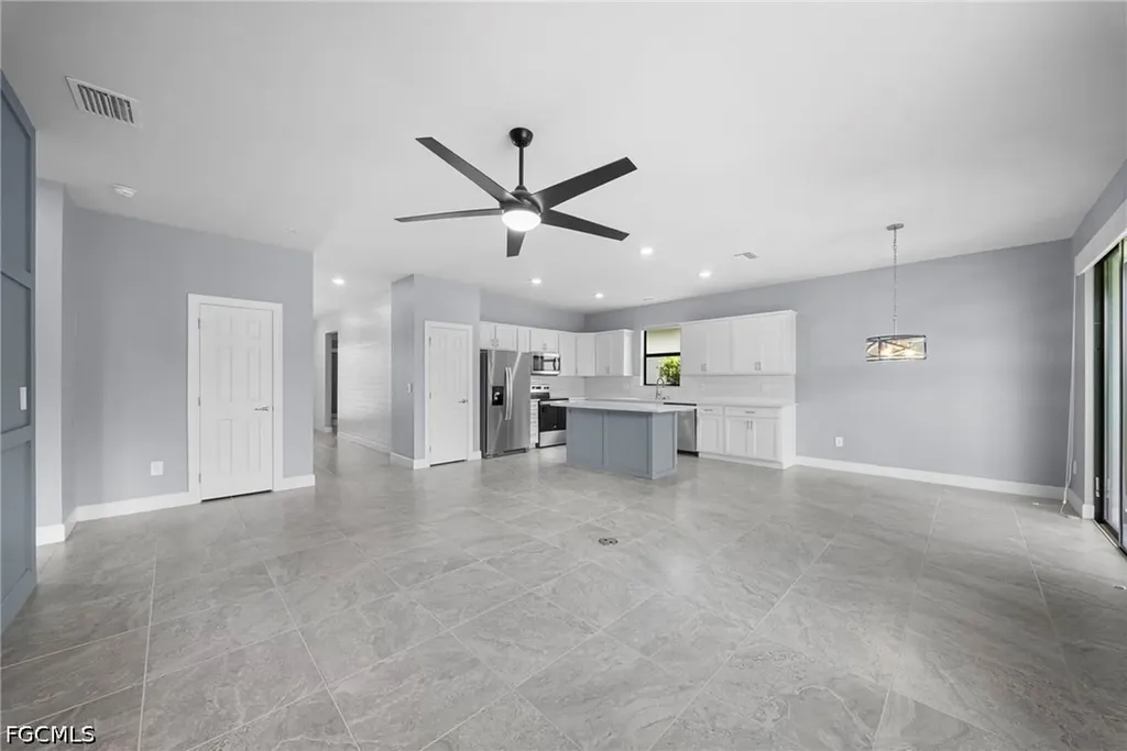 3685 E Hampton Circle Alva FL 33920