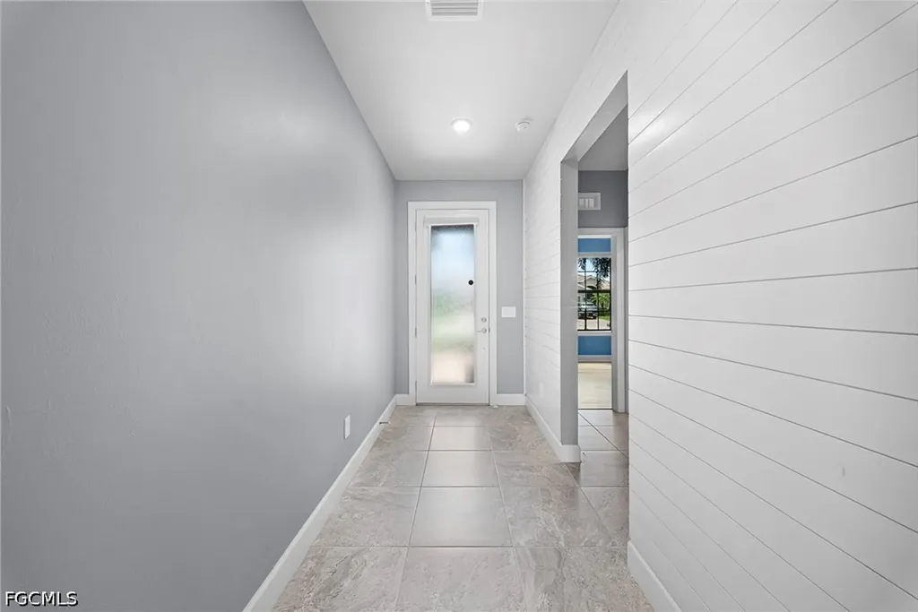 3685 E Hampton Circle Alva FL 33920