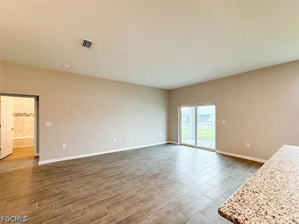 512 NW 25th Avenue Cape Coral FL 33993