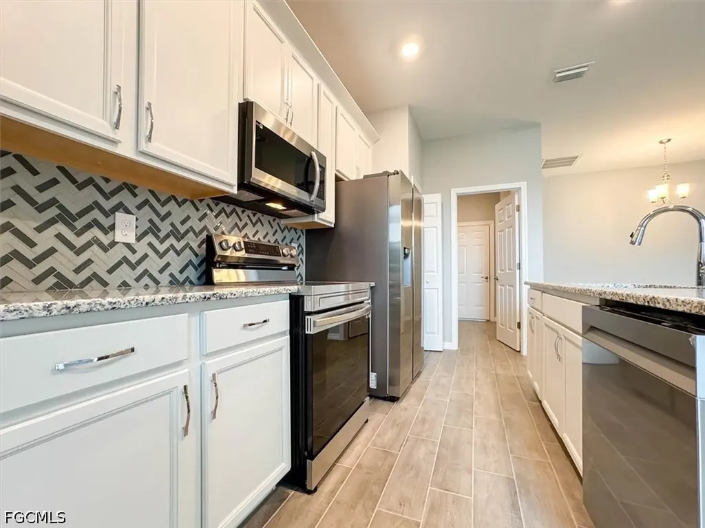 512 NW 25th Avenue Cape Coral FL 33993