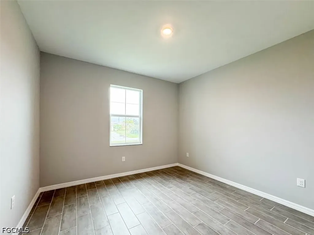512 NW 25th Avenue Cape Coral FL 33993