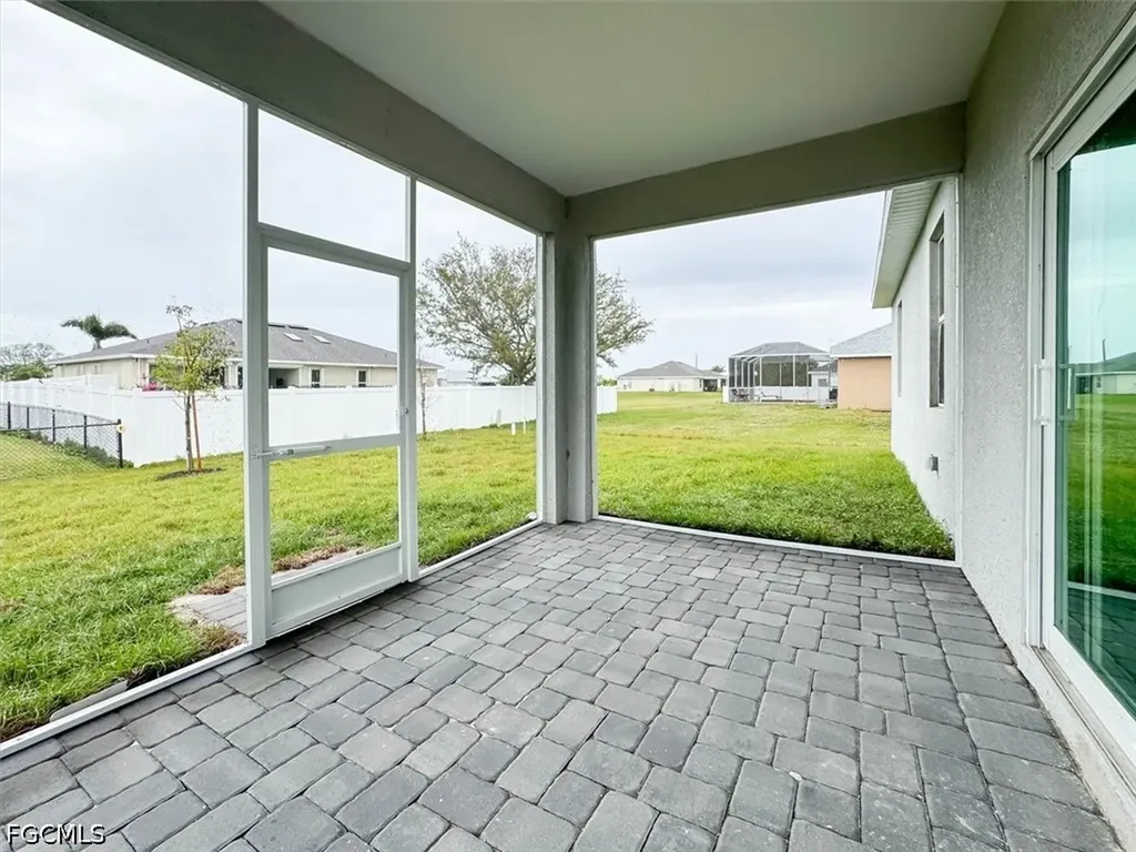 512 NW 25th Avenue Cape Coral FL 33993