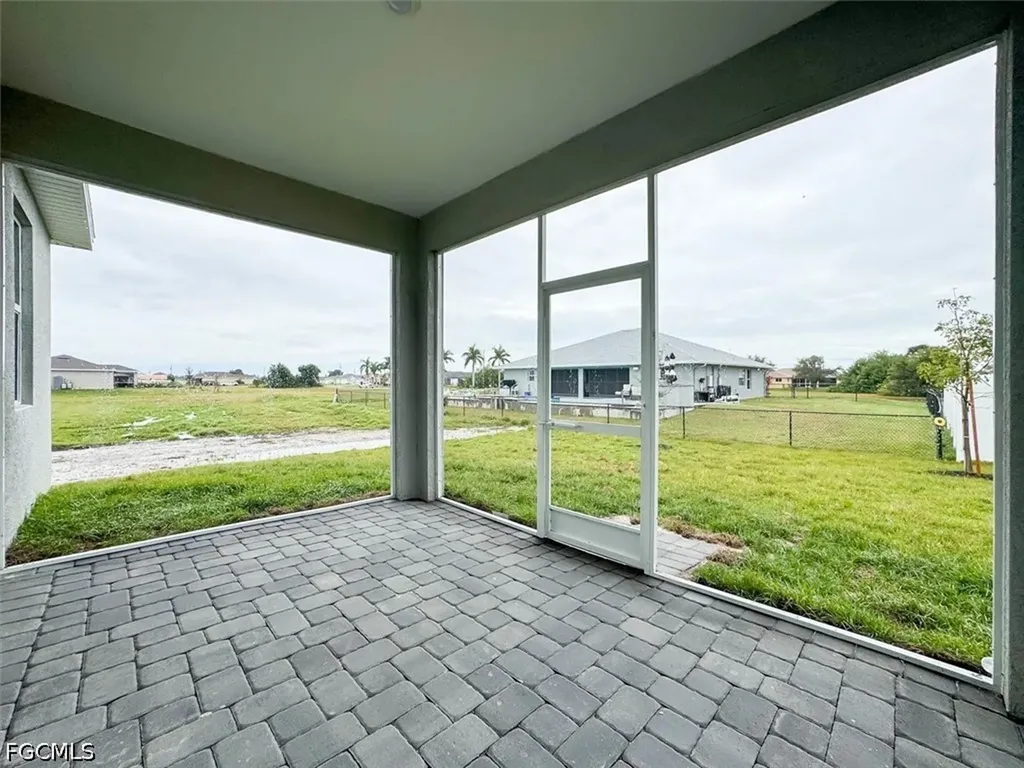 512 NW 25th Avenue Cape Coral FL 33993
