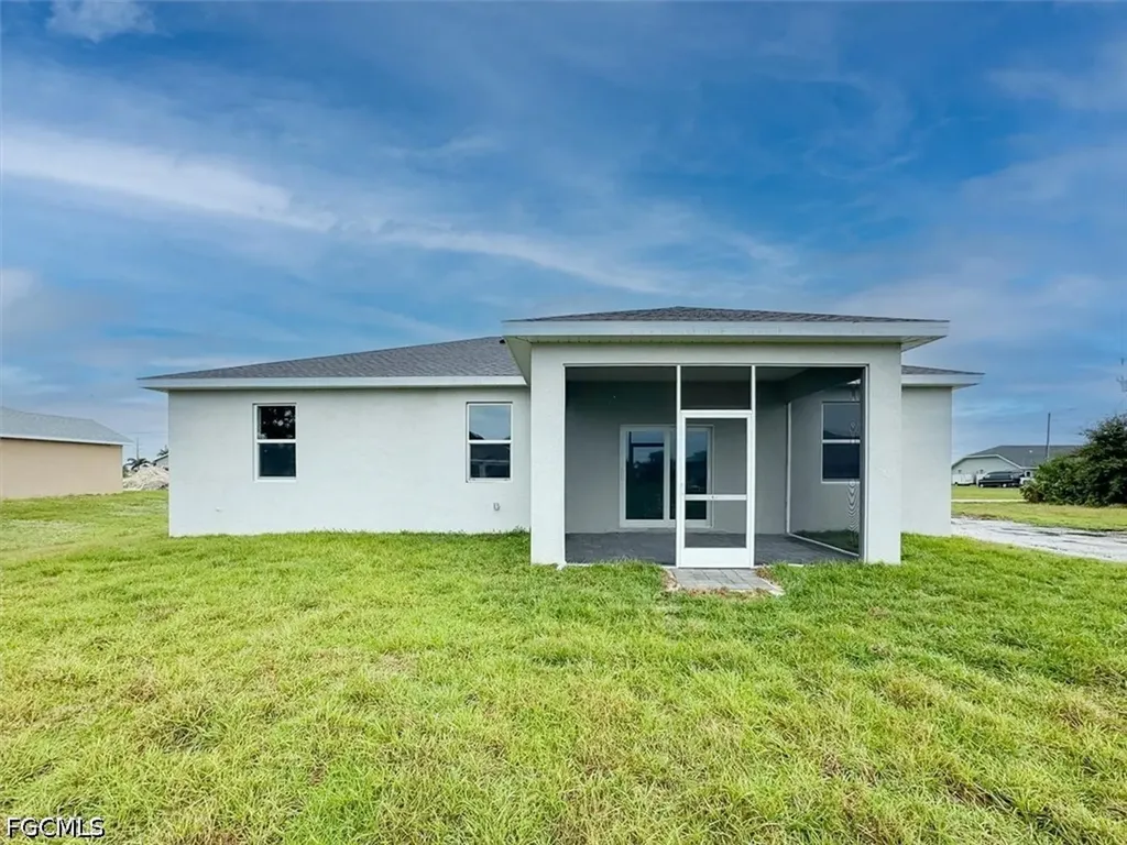 512 NW 25th Avenue Cape Coral FL 33993