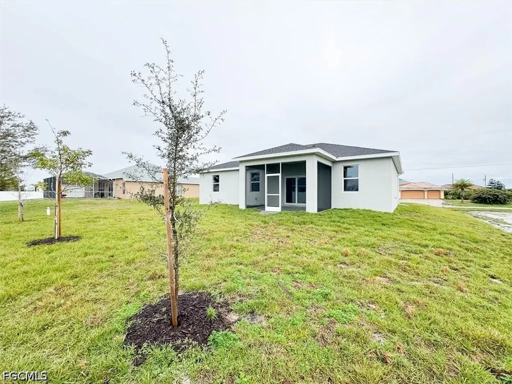 512 NW 25th Avenue Cape Coral FL 33993
