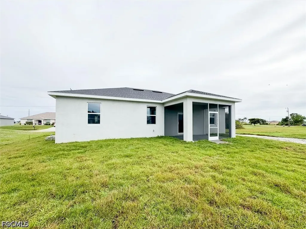 512 NW 25th Avenue Cape Coral FL 33993