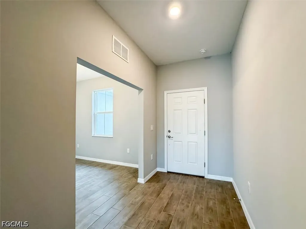 512 NW 25th Avenue Cape Coral FL 33993