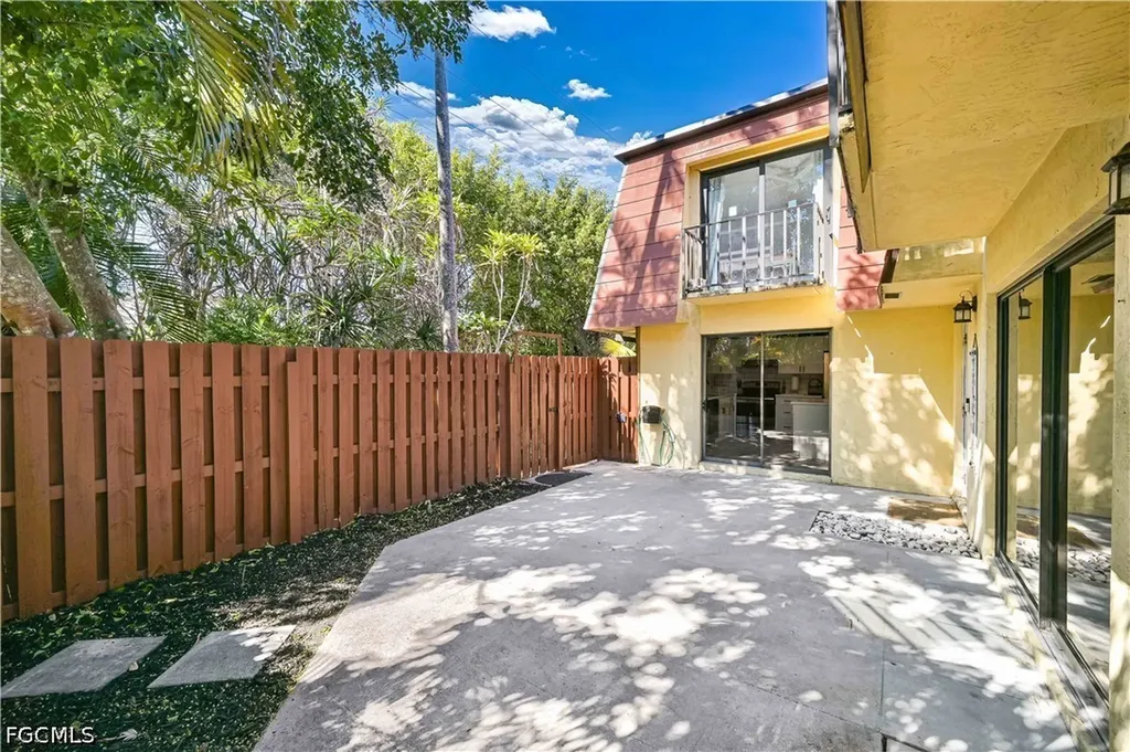 1520 Park Meadows Drive Fort Myers FL 33907