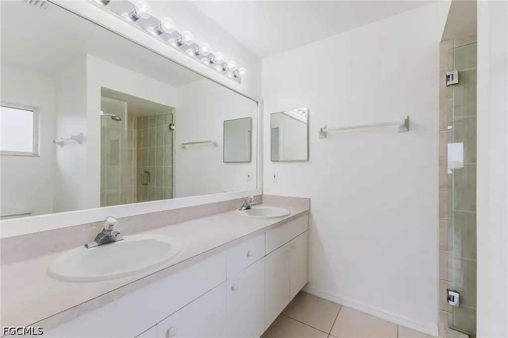 1729 NE 22nd Street Cape Coral FL 33909