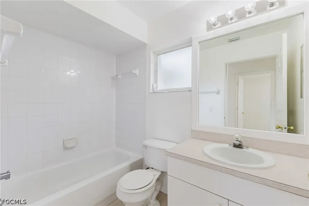 1729 NE 22nd Street Cape Coral FL 33909