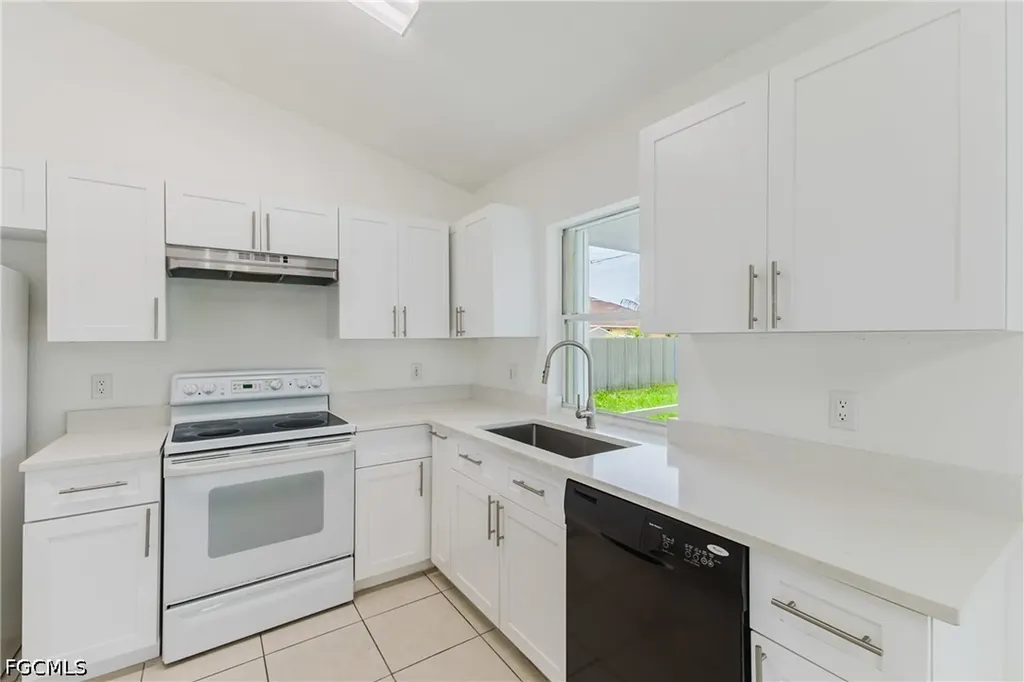 1729 NE 22nd Street Cape Coral FL 33909