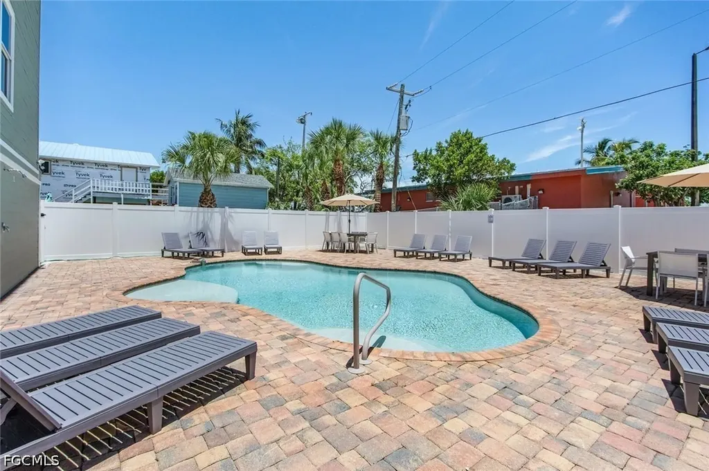 2633 Estero Boulevard Fort Myers Beach FL 33931