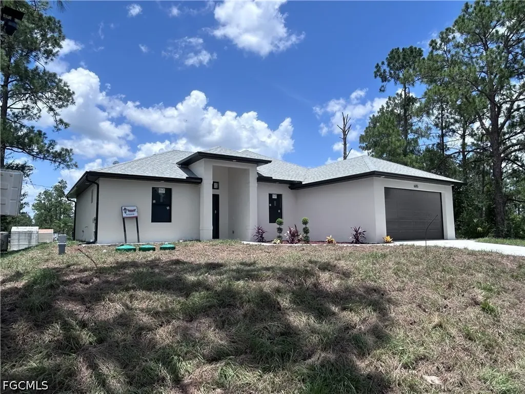 605 E 14th Street Lehigh Acres FL 33972