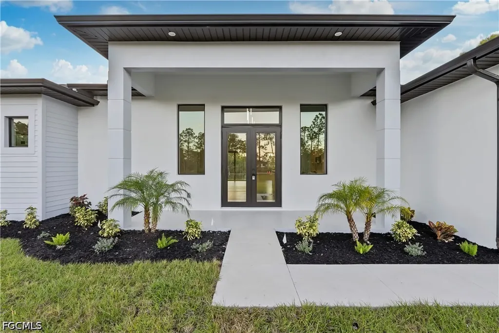3194 56th Avenue NE Naples FL 34120