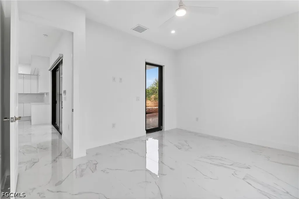 4107 16th Street SW Lehigh Acres FL 33976