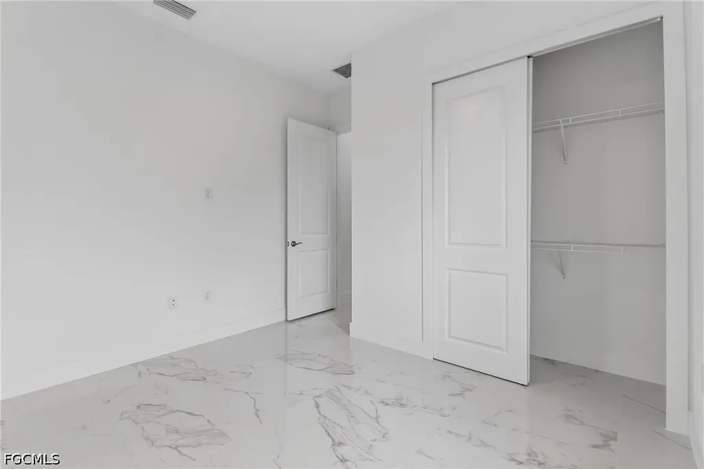 4107 16th Street SW Lehigh Acres FL 33976