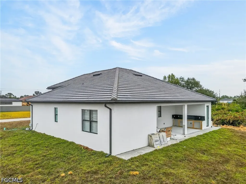 4107 16th Street SW Lehigh Acres FL 33976