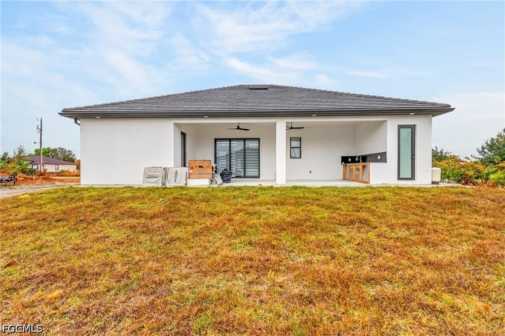 4107 16th Street SW Lehigh Acres FL 33976
