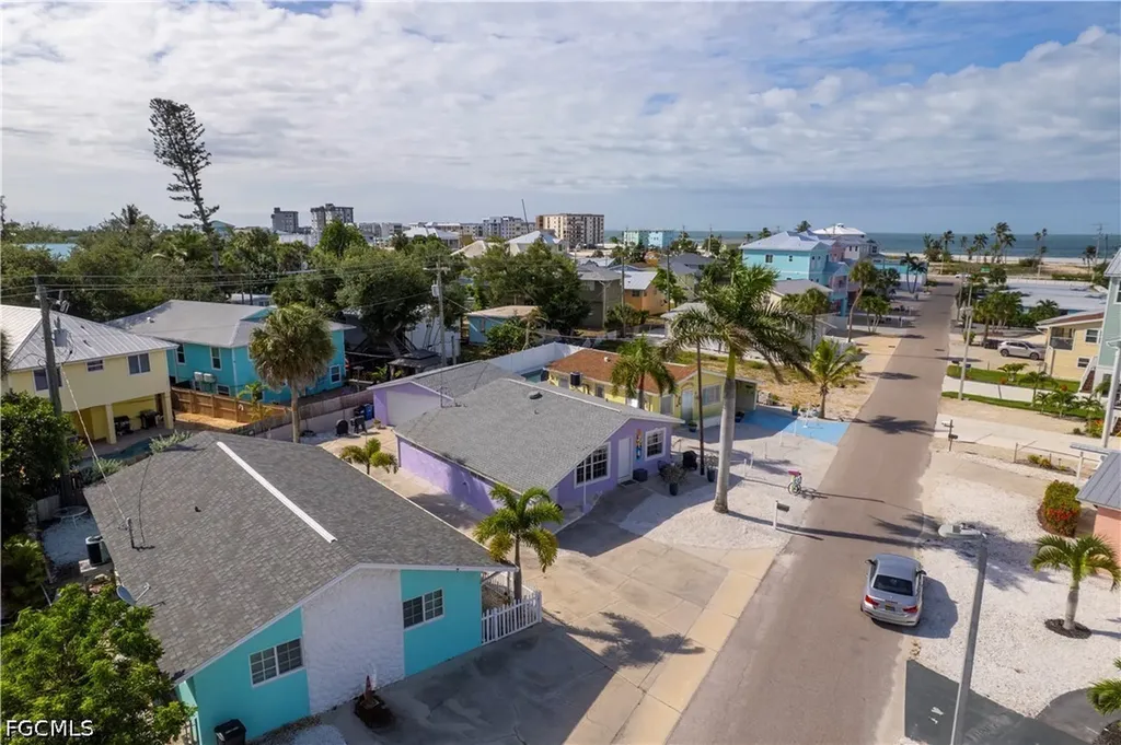 216 Fairweather Lane Fort Myers Beach FL 33931