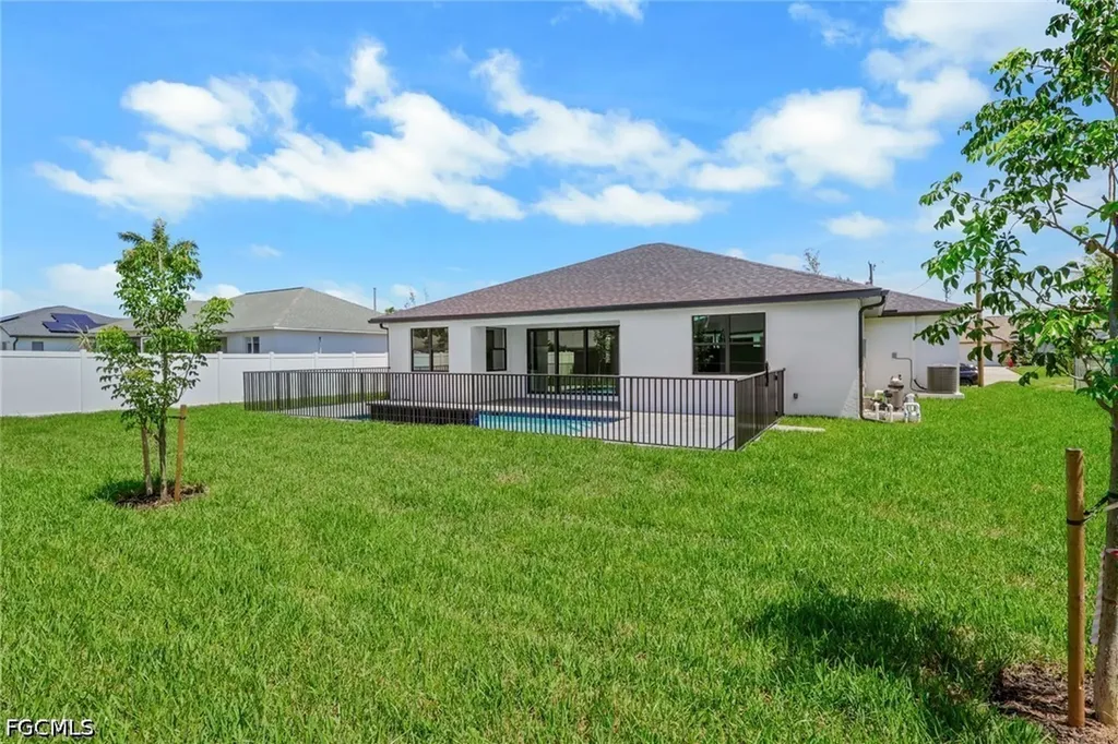 1408 NW 2nd Street Cape Coral FL 33993