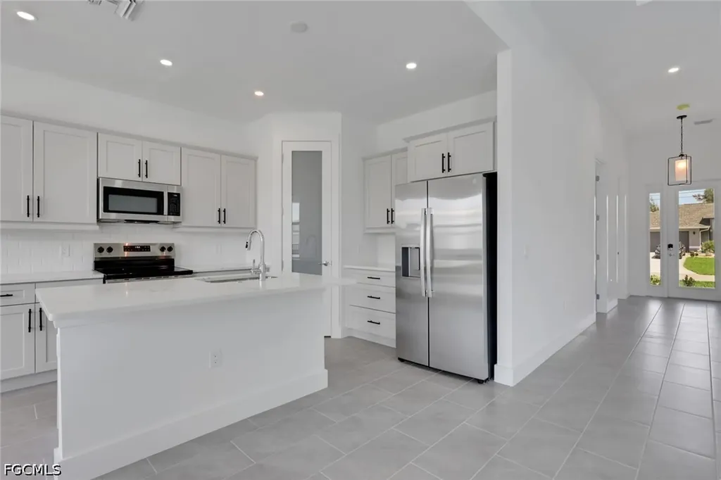 1408 NW 2nd Street Cape Coral FL 33993