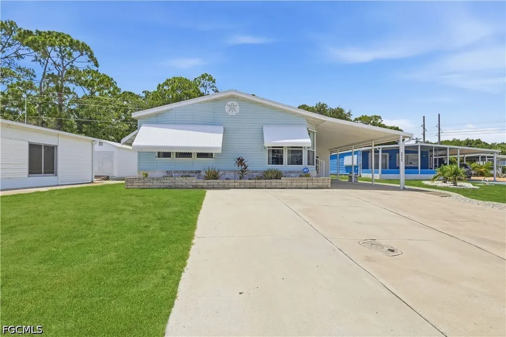 217 Shrub Lane N North Fort Myers FL 33917