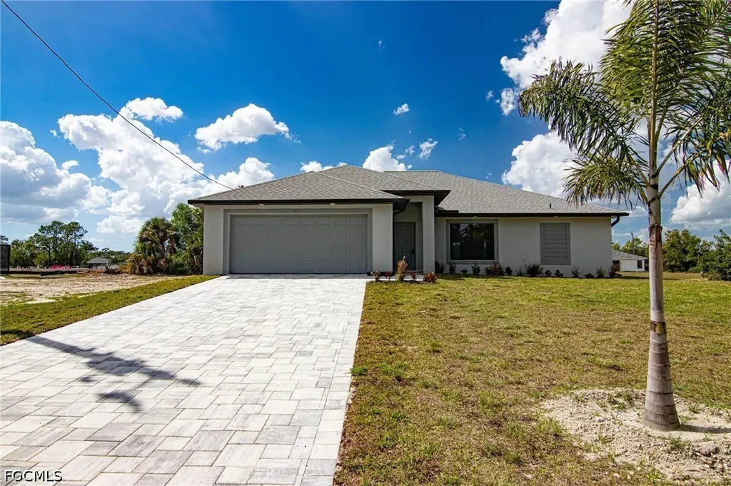 3594 NE 9th Place Cape Coral FL 33909
