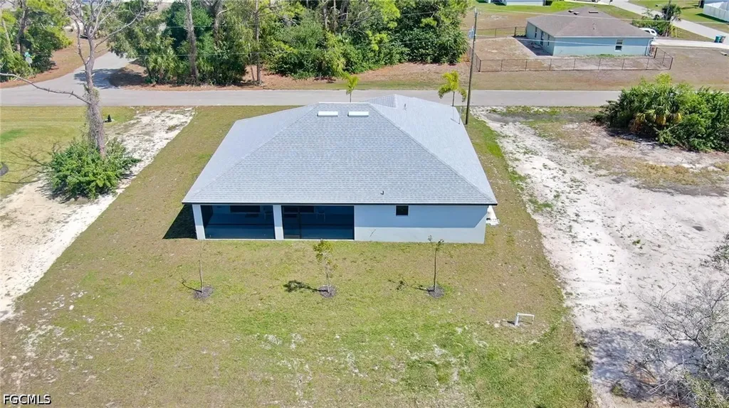 3594 NE 9th Place Cape Coral FL 33909