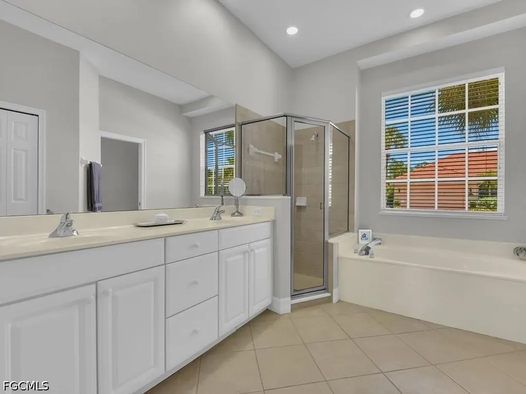 12090 Hidden Links Drive Fort Myers FL 33913